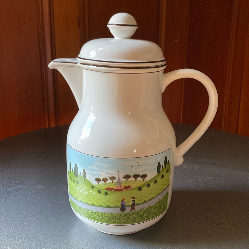 Villeroy & Boch “Naïf” coffee pot with lid